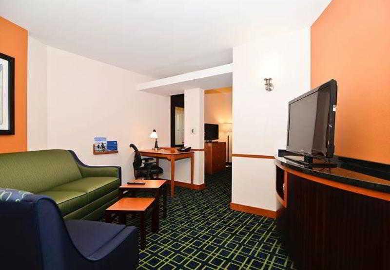 Fairfield Inn & Suites Santa Cruz - Капітола Екстер'єр фото