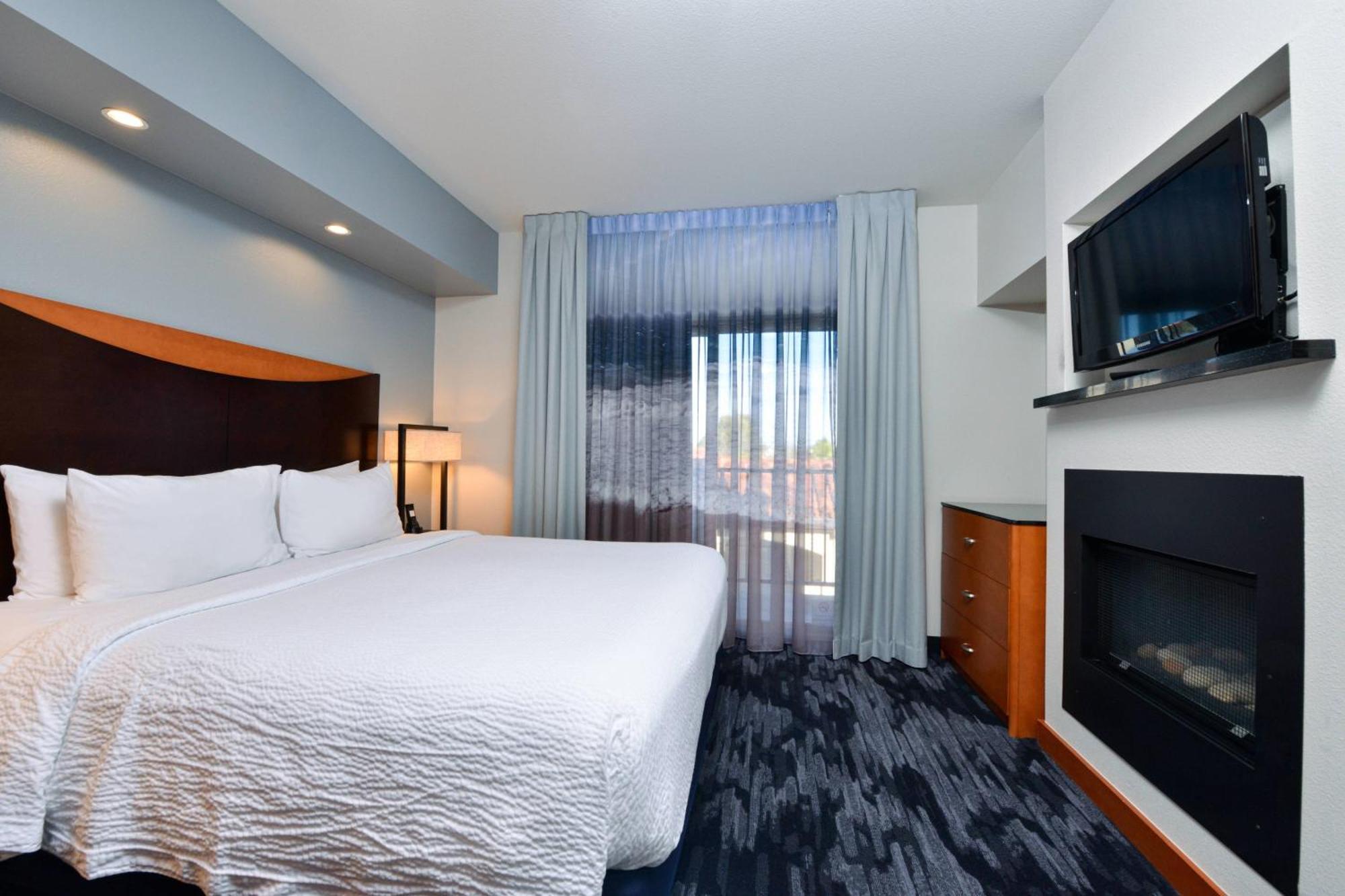 Fairfield Inn & Suites Santa Cruz - Капітола Екстер'єр фото