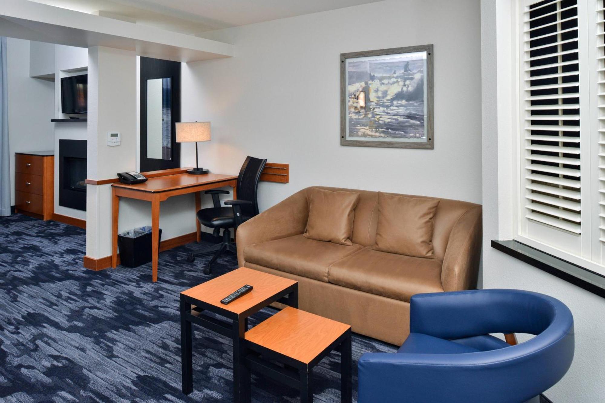 Fairfield Inn & Suites Santa Cruz - Капітола Екстер'єр фото