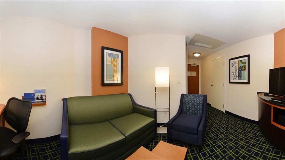 Fairfield Inn & Suites Santa Cruz - Капітола Екстер'єр фото